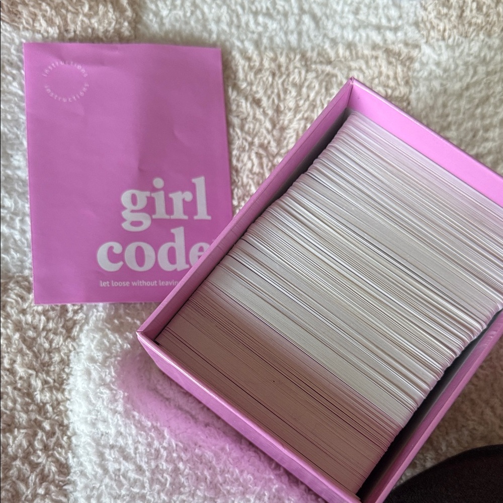 Girl Code Card Game - Pink - Picture 4 of 4